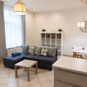 Funkcjonalny apartament w pobliżu Parku Chopina