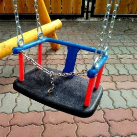 Huśtawka ,plac zabaw ,bocianie gniazdo ,meble drewniane ,ogrodowe