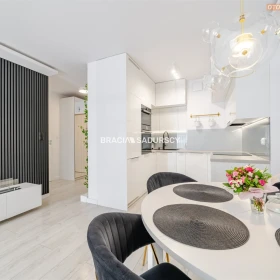 NOWOCZESNY GUSTOWNY APARTAMENT, UL. FATIMSKA