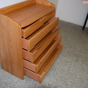 komoda dębowa z szufladami - jak nowa 