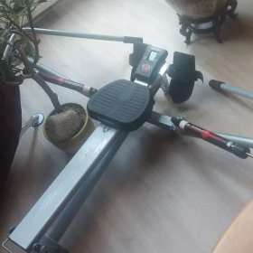 Wioślarz hydrauliczny Cobra Hammer