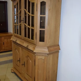 kredens z litego drewna dębowego - jak nowy 