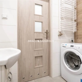 2 POKOJE 36M RAKOWICKA INWESTYCYJNE BLISKO CENTRUM
