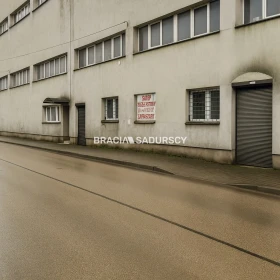 Lokal handlowo-usługowy w centrum Proszowic!