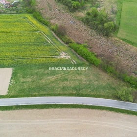 30 ar działek budowlanych, gm. Czernichów 