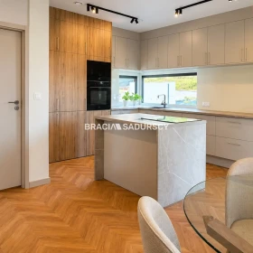 Nowoczesny dom w zielonej okolicy 147m2 