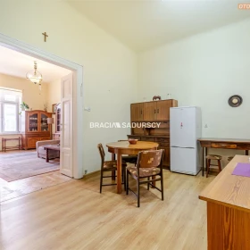 Mieszkanie w Kamienicy 58,6m2 z piwnicą 18m2