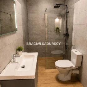 4 pokoje | 79 m² | 2 miejsca postojowe | Dąbska