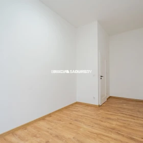 Centrum Skawiny , 3 pokoje , 77m2