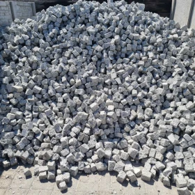 Bloczek Granitowy, Oporowy, Granit, Kamień do Ogrodu