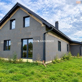 Nowy Dom | 25 arów | Duży Ogród | Garaż | Czajowic