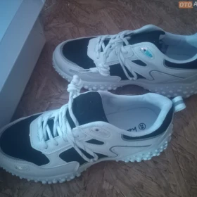 Buty damskie biało - czarne obuwie sportowe sneakersy r.39