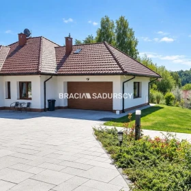 komfortowy parterowy dom jednorodzinny w Kobylcu