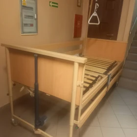 Wynajem łóżka rehabilitacyjnego