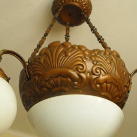 Oryginalny, miedziany żyrandol/lampa z kloszami