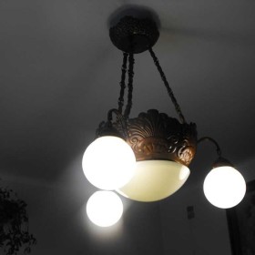 Oryginalny, miedziany żyrandol/lampa z kloszami
