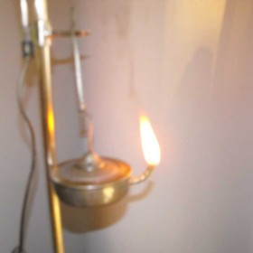 Mosiężna lampka oliwna/kaganek.