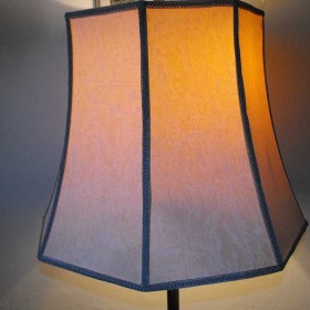 Mosiężna lampa podłogowa z abażurem Nr 3