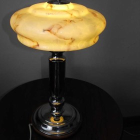 Elegancka lampa gabinetowa w stylu Art Deco z niklowanego mosiądzu