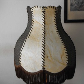 Elegancka, mosiężna lampa gabinetowa - skórzany abażur
