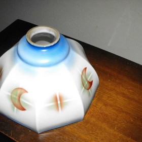 Stary, szklany klosz do lampy tzw parasolka