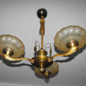 Trzyramienny, mosiężny żyrandol/lampa z kloszami