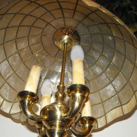 Lampa podłogowa z mosiądzu - witraż z masy perłowej