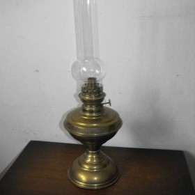 Mosiężna duża lampa naftowa. Sprawna. Dostawa gratis