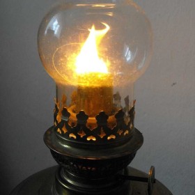 Mosiężna duża lampa naftowa. Sprawna. Dostawa gratis