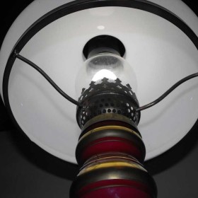 Porcelanowa lampa w stylu lampy naftowej sygnowana. Dostawa gratis