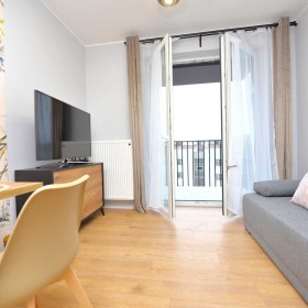 Przestronny apartament dla 4 osób, ul. Prymasa 1000-lecia