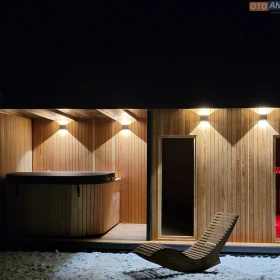 Sauna kontenerowa z przedsionkiem i miejscem na jacuzzi