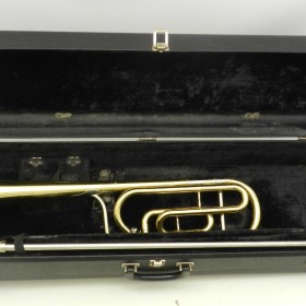 Puzon Bb/F KING 4B z kwartwentylem Po Przeglądzie Futerał DR21-114