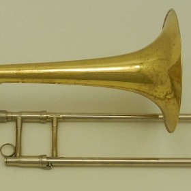 Puzon Bb/F KING 4B z kwartwentylem Po Przeglądzie Futerał DR21-114