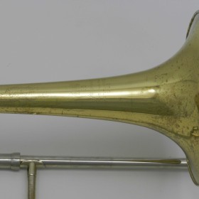 Puzon Bb/F KING 4B z kwartwentylem Po Przeglądzie Futerał DR21-114