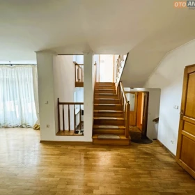 Dom 700 m² – potencjał komercyjny i inwestycyjny