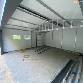 Garaże  z płyty warstwowej na wymiar dostępne w Gard House! 