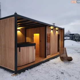 Sauna kontenerowa z przedsionkiem i miejscem na jacuzzi